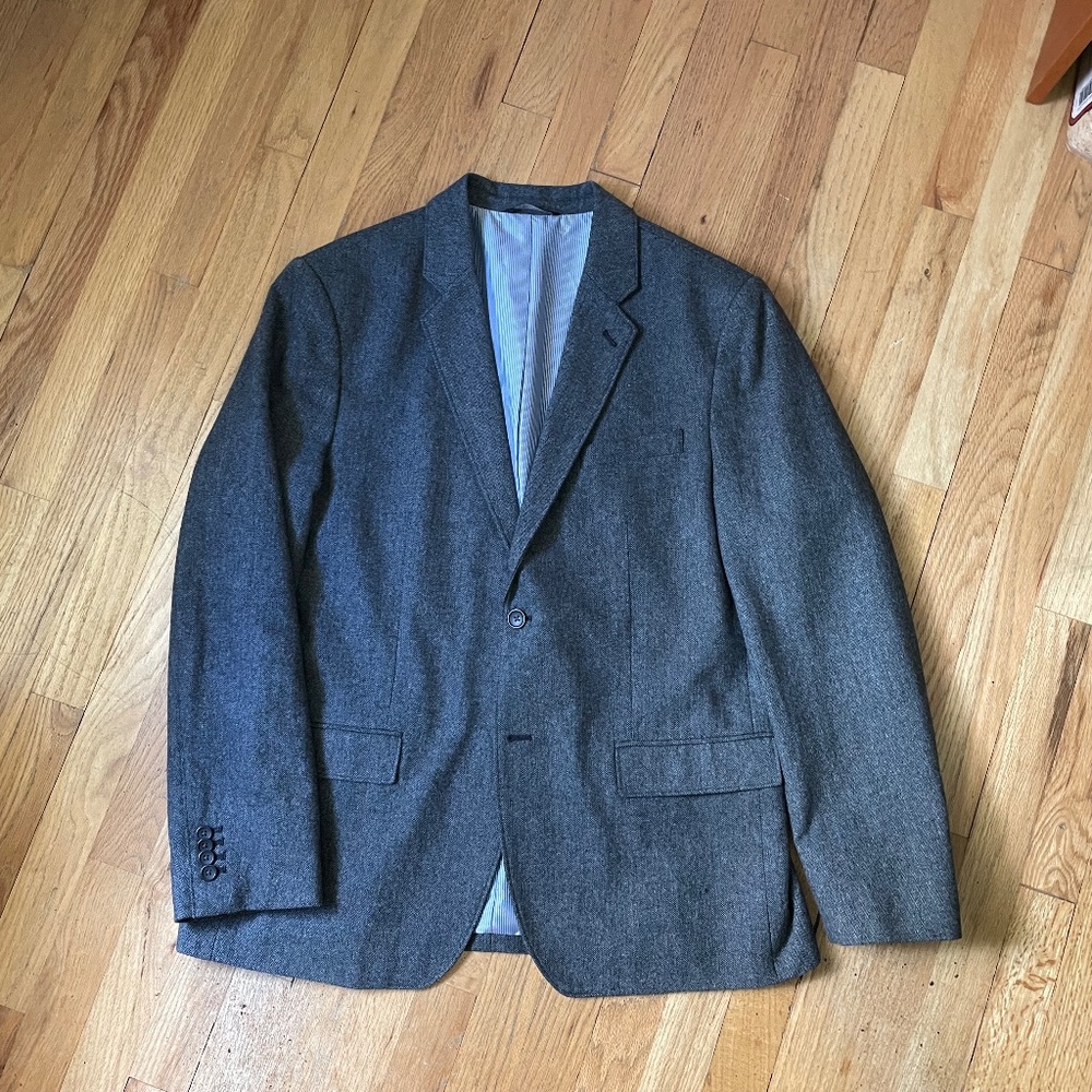 Banana Republic Men’s 46R Grey Herringbone Wool Sportcoat Jacket